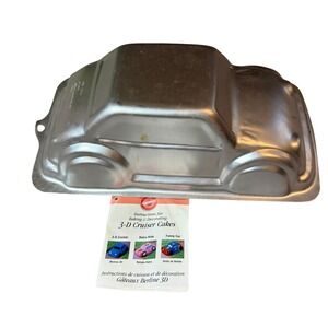 Wilton 3D Cruiser Car Retro Cake Pan 2001